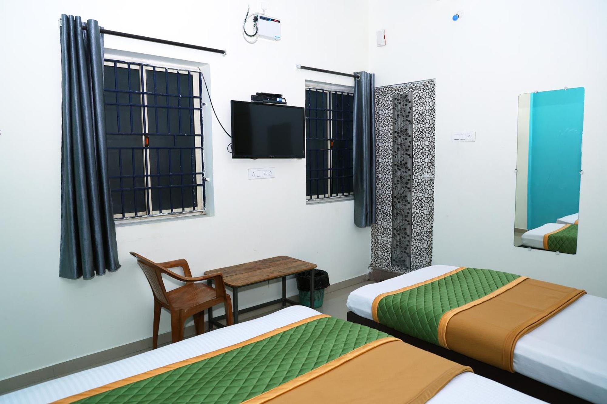 Royal Green Airport Transit Accommodation Ченнаи Экстерьер фото