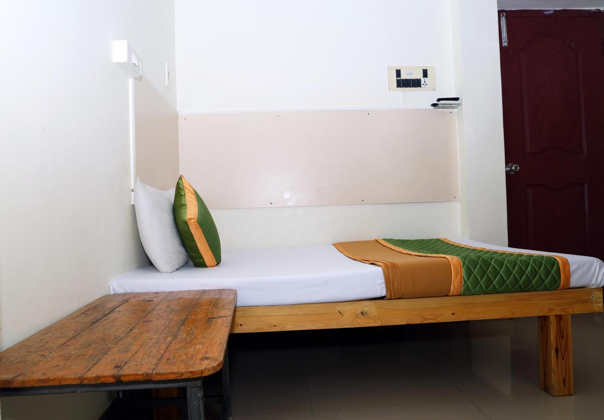 Royal Green Airport Transit Accommodation Ченнаи Экстерьер фото