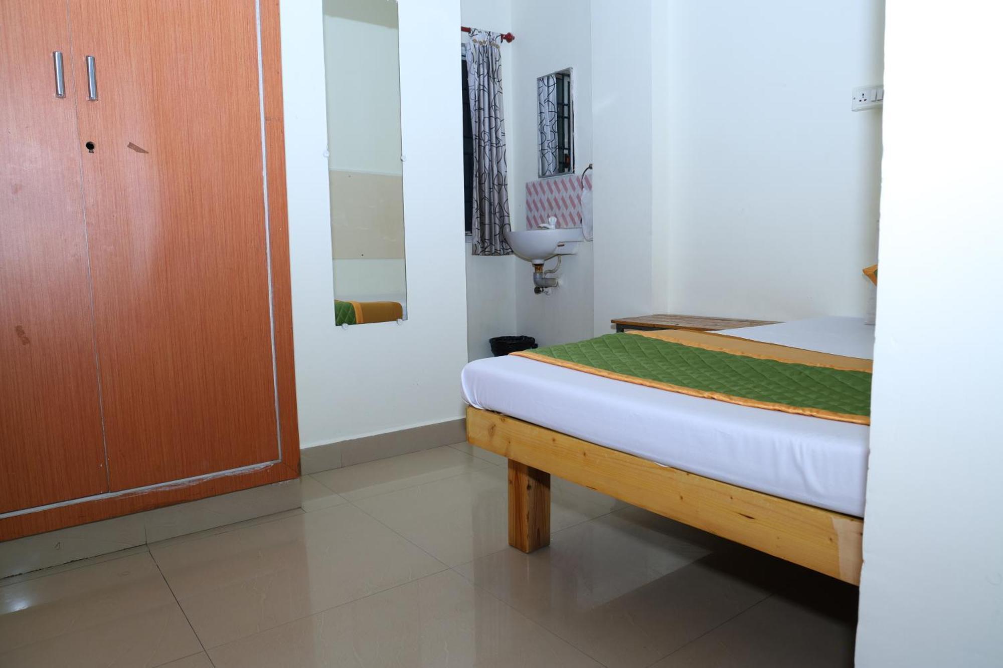 Royal Green Airport Transit Accommodation Ченнаи Экстерьер фото