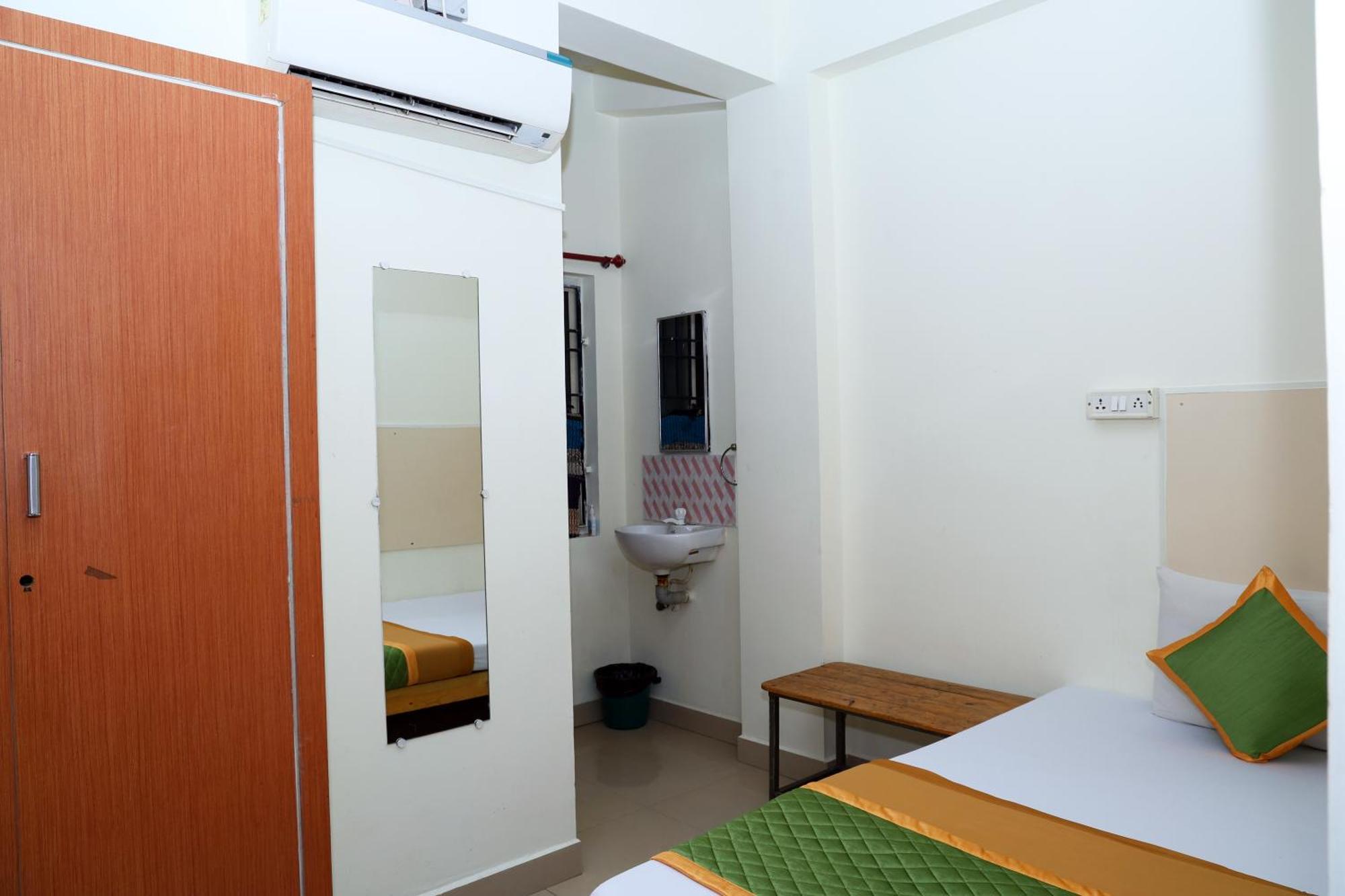 Royal Green Airport Transit Accommodation Ченнаи Экстерьер фото